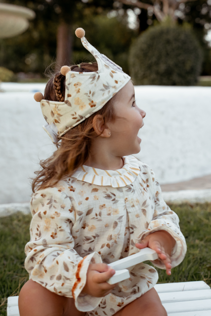 CORONA DE CUMPLEAÑOS ANDRÓMEDA