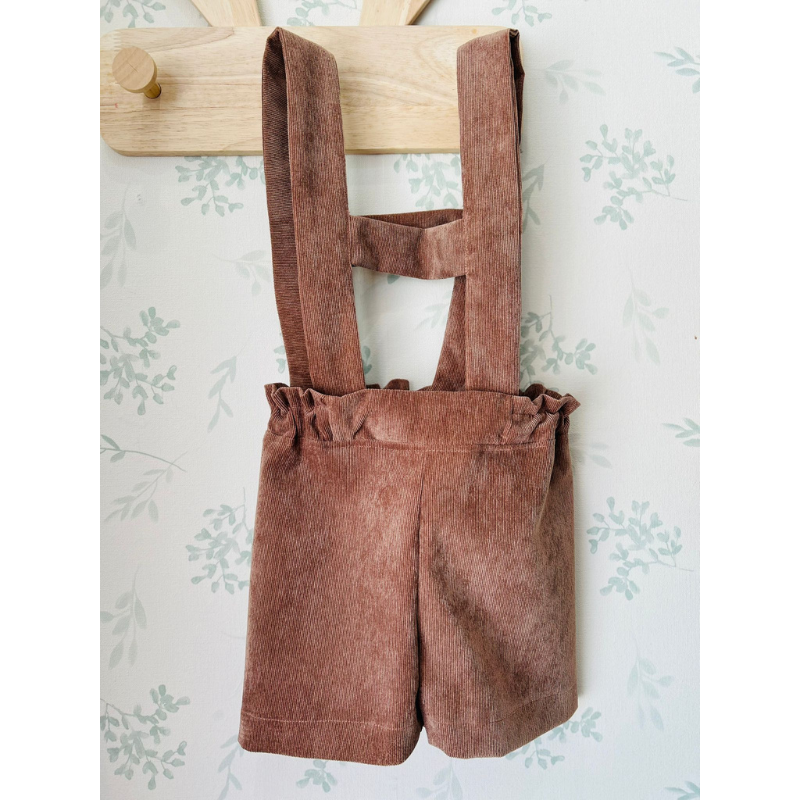 PANTALÓN CORTO NIÑO CISNE